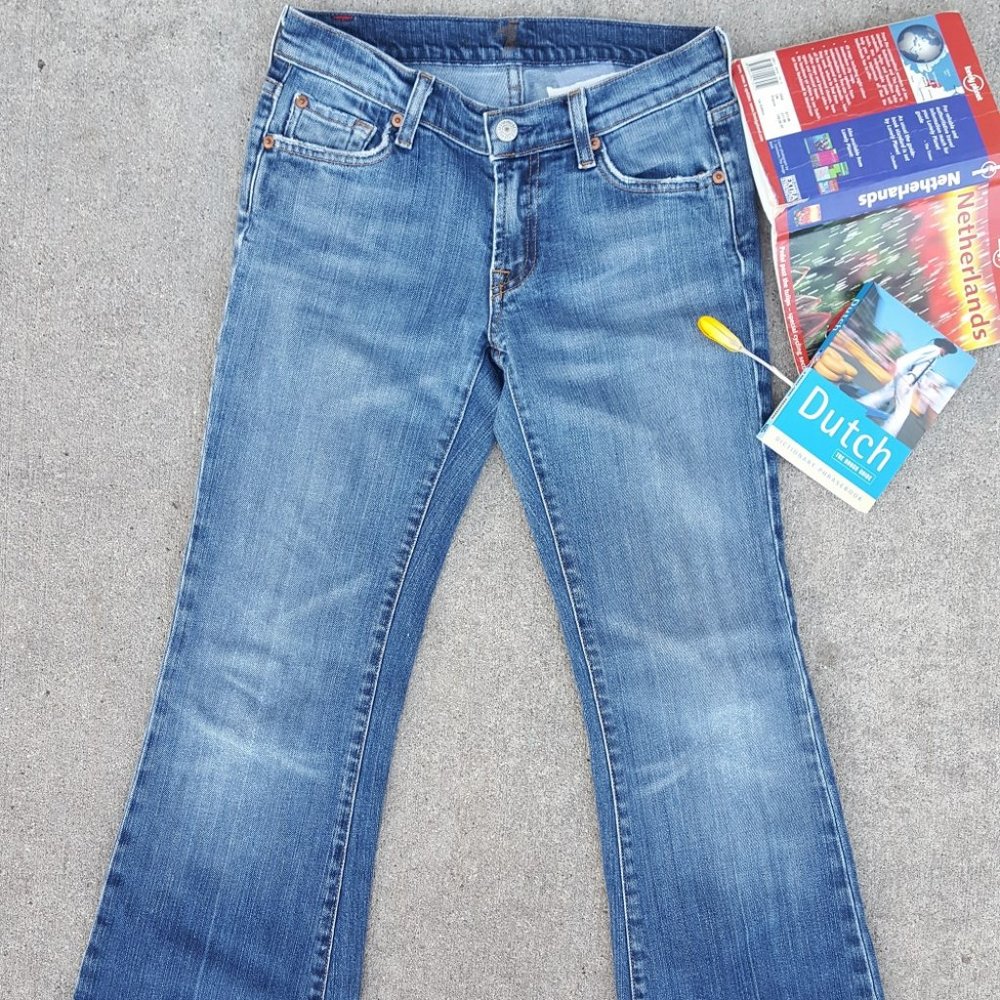 7 For All Mankind Flare Jeans Size 27 Style #U076080U